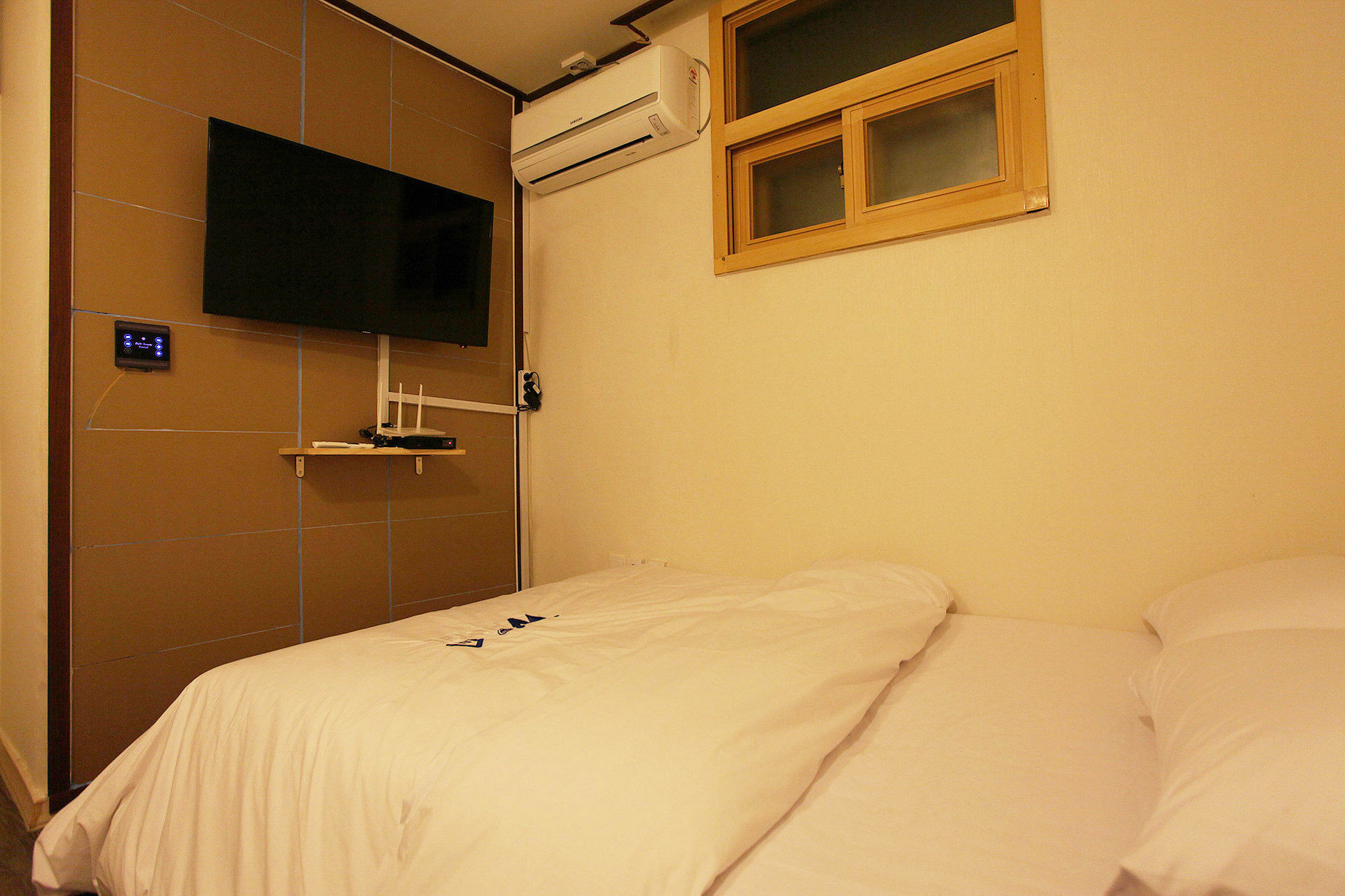 W Mini Dongdaemoon Hostel